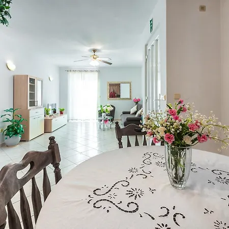 View Port Apartment *