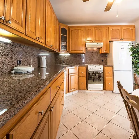 View Port Apartment